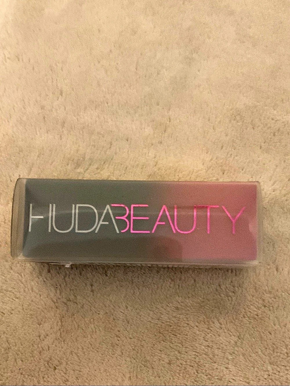 Huda Beauty Power Bullet Matte Lipstick Spring Break Red Lipstick NWT